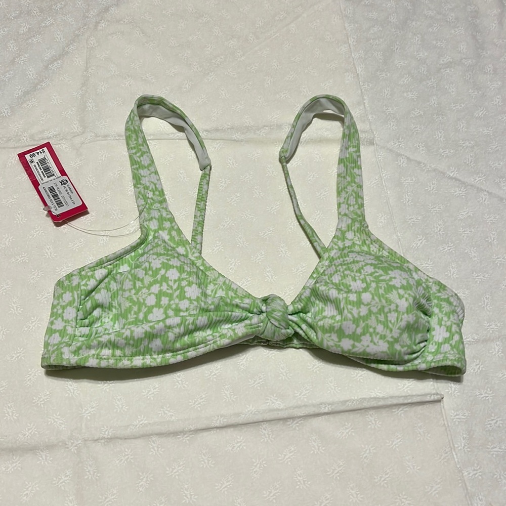 NWT floral knotted bikini top